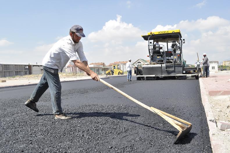 Ankara-Adana Çevre Toplama Yolu Asfaltlanıyor