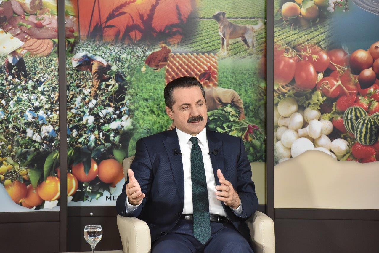 Bakan Çelik: “Kimyasal gübreden organik gübreye geçiyoruz”